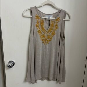 Tank with keyhole neckline and embroidery